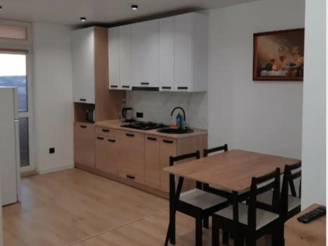 Затишна Квартира Ternopil Exteriör bild